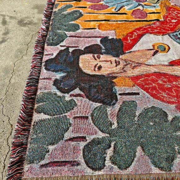Vintage-Inspired Woven Art Tapestry Blanket – Bold Portrait Design - Picture 5 of 6